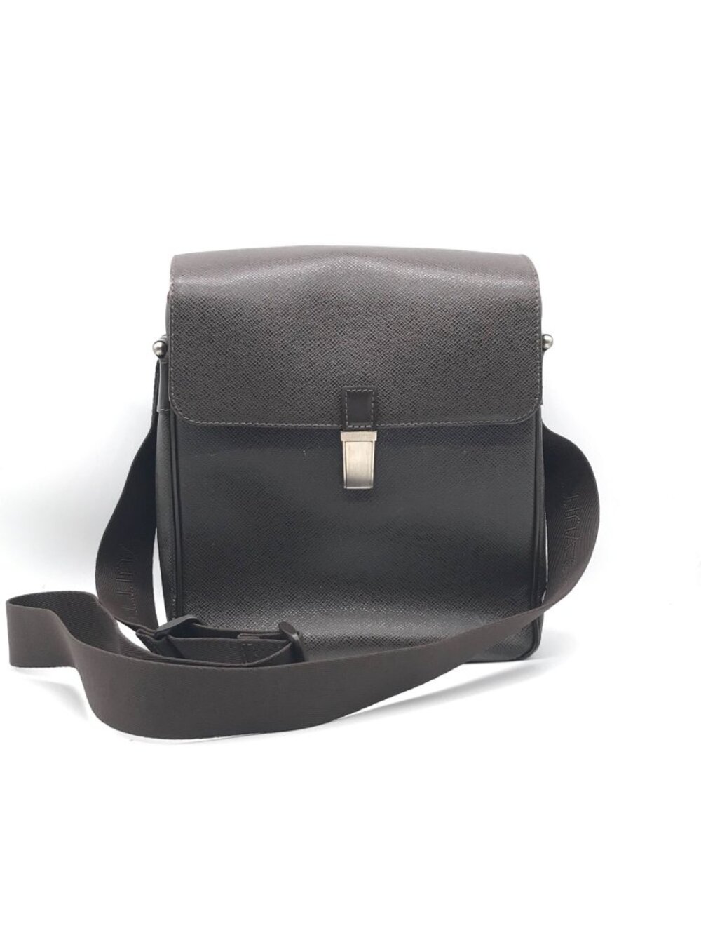 Louis Vuitton Taiga Shoulder Bag